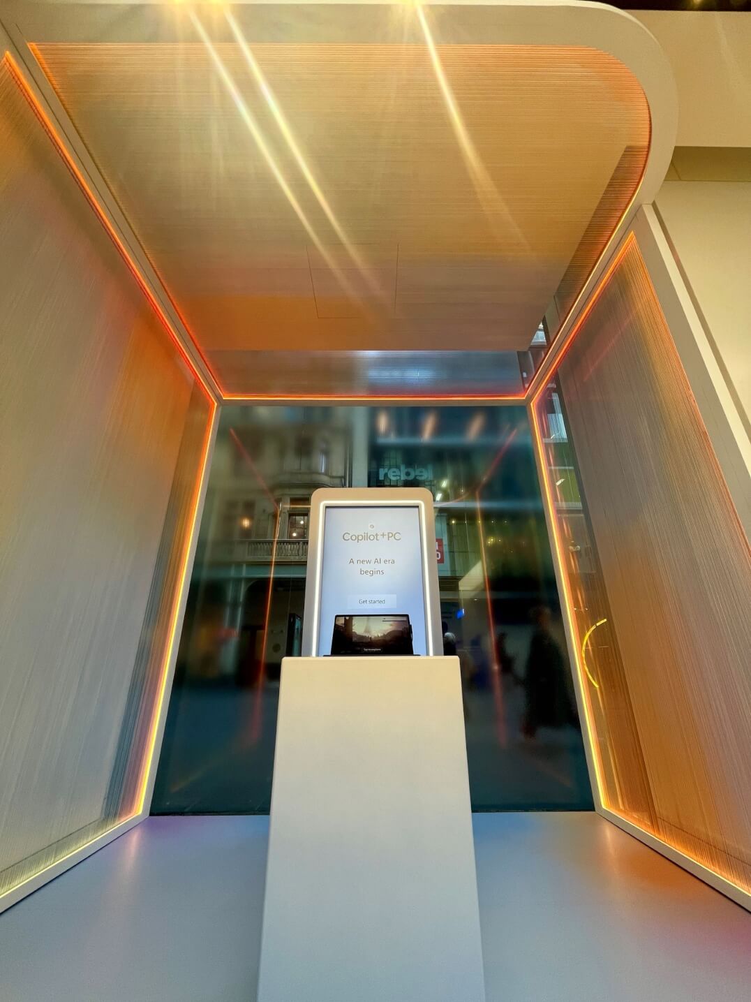 Eat The Elephant Technical production for live, virtual & hybrid experiences